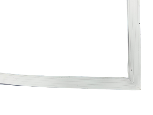 Уплотнитель двери холодильной камеры для Бирюса профиль Р1 550*820mm 18,22 (под саморез) Уплотнитель двери холодильной камеры для Бирюса профиль Р1 550*820mm 18,22 (под саморез)