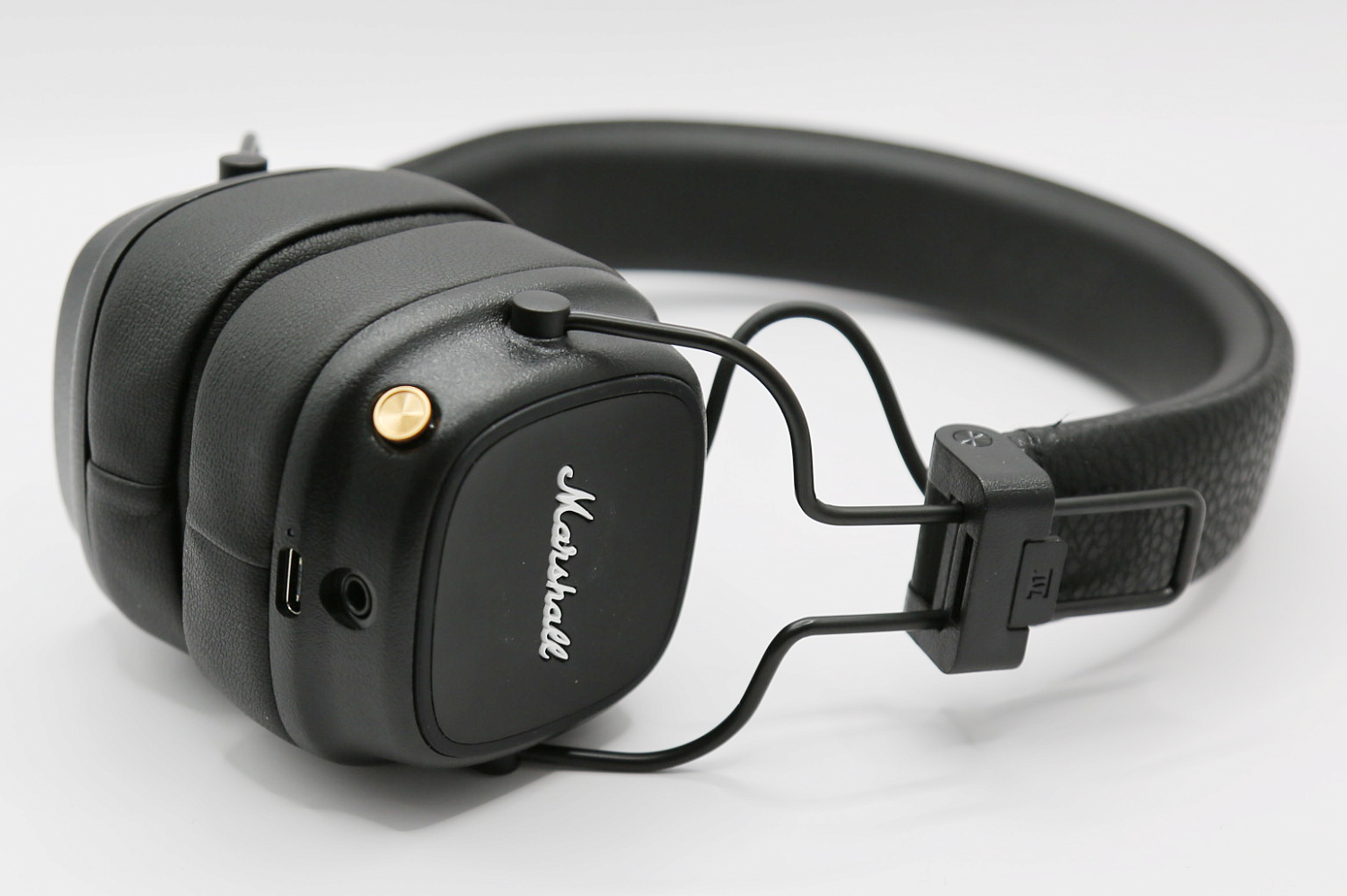 Беспроводные наушники Marshall Major IV