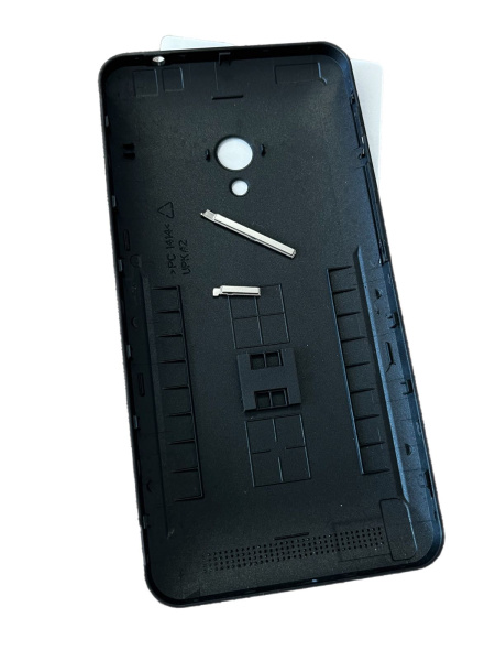 Задняя крышка Asus ZenFone 4 A450CG (черный) Задняя крышка Asus ZenFone 4 A450CG (черный)