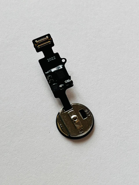 Шлейф для iPhone 7/7 Plus/8/8 Plus/SE (2020) с кнопкой Home (черная) работает на нажатие