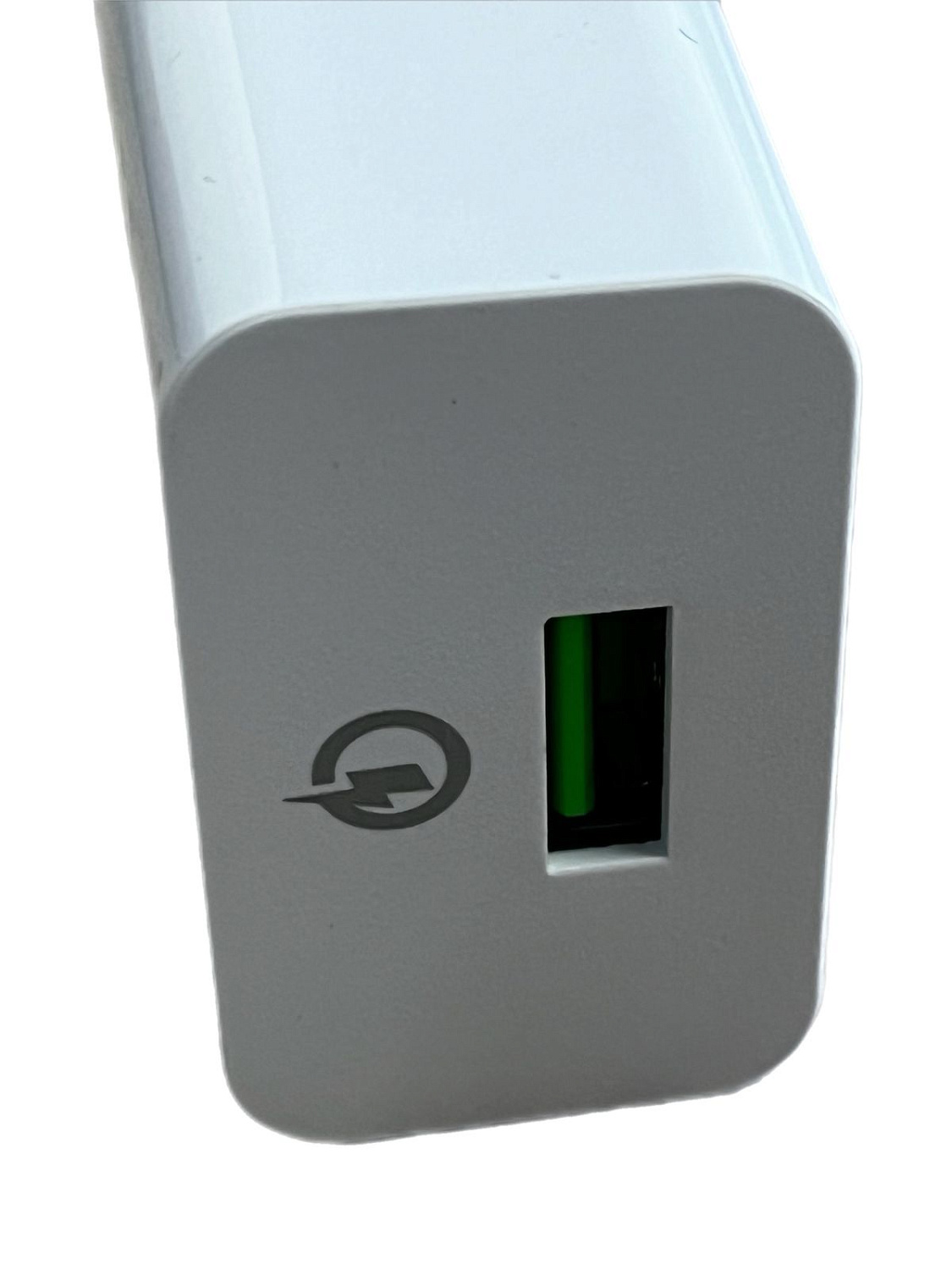 Блок зарядки Borofone модель BA21A QC 3.0 18W Micro USB