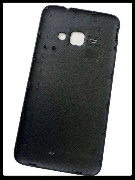 Задняя крышка для Samsung Galaxy J1 (2016) SM-J120F/DS (черная)